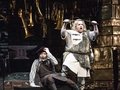 Clay Hilley als Siegfried, Ya-Chung Huang als Mime