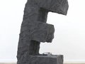 Ich liebe das Leben, 2024, Schaumstoff, Amethyst, Kerze, 200 x 110 x 60 cm