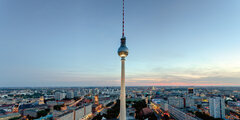 Vista del centro de Berlín con la torre de televisión