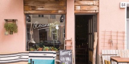 Café Roamer\