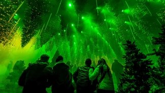 Dark Matter, Eisbahn