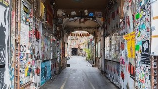 View into a backyard with Secret Tours Berlin