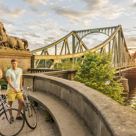 Visite à vélo du pont Glienicker, dans la banlieue de Berlin