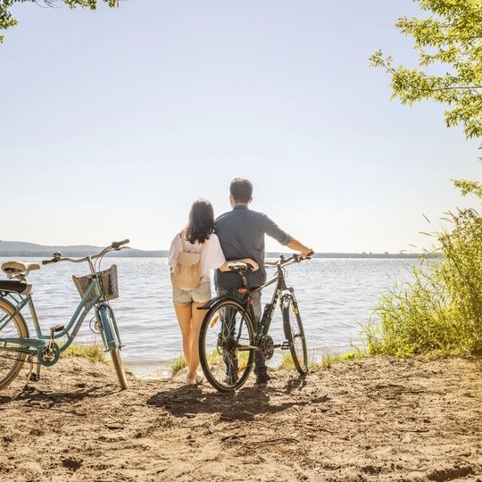 Cycling at the Müggelsee in Berlin