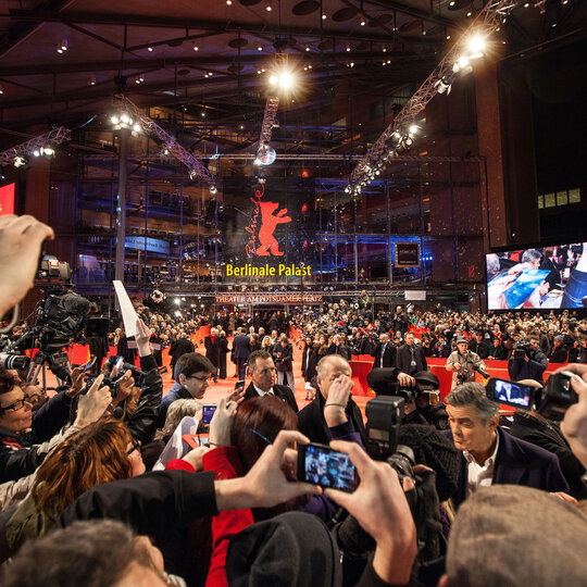 Berlinale: Roter Teppich vor dem Berlinale Palast in Berlin
