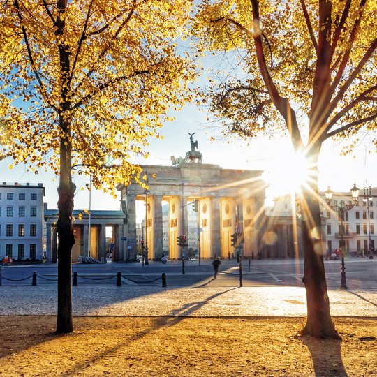Brandenburger Tor im Gegenlicht