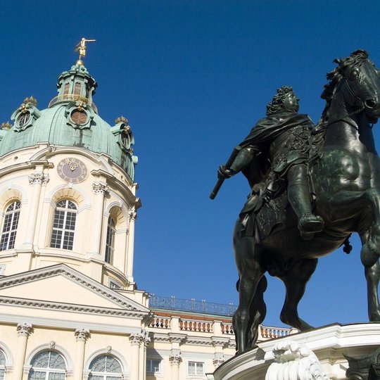 Reiterstandbild vor dem Schloß Charlottenburg