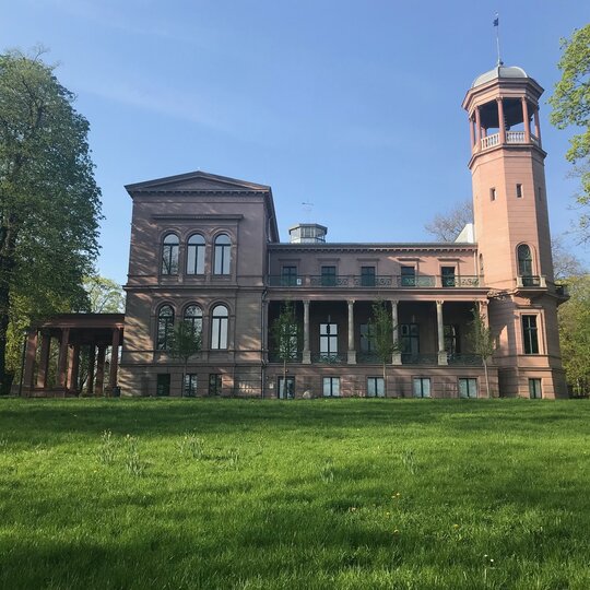Schloss Biesdorf in Summer