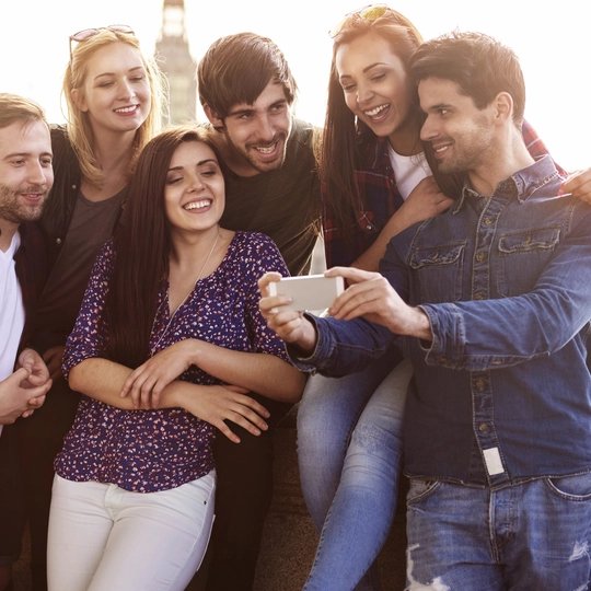 Gruppe beim Selfie