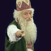 Schauspieler in der Rolle der iranischen Figur des Amu Nowruz (Uncle Nowruz)