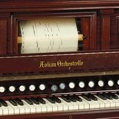 Aeolian Orchestrelle. Harmonium mit pneumatischer Spielvorrichtung, New York um 1900