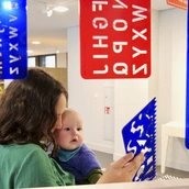 Junge Gäste zu Besuch