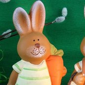 Sieben kleine Osterhasen