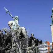 St. Marienkirche mit Neptunbrunnena