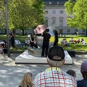 Aktivierung Nevin Aladağs Skulptur „Public Resonator“