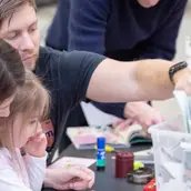 Offenes Atelier für Familien im Hamburger Bahnhof – Nationalgalerie der Gegenwart