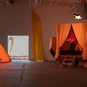Ausstellungsansicht „Petrit Halilaj. An Opera Out of Time“, Hamburger Bahnhof – Nationalgalerie der Gegenwart, 11.9.2025 – 31.5.2026