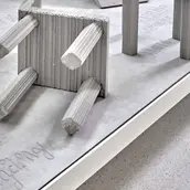 Bilddetail des Denkmals „Never Forget“