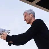 Maurizio Cattelan, 2026, Detail