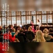Auftritt der Chorsolisten der Komischen Oper Berlin 