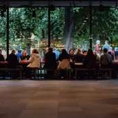 Kassenhalle im Haus der Berliner Festspiele während des Theatertreffen 2026
