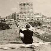 Gestalten fu╠êr Berlin Baustelle Alexanderplatz Haus des Lehrers