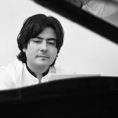 Ambient Klassik: Mit dem Klavier zu den Sternen | Konzert mit Alexander Raytchev