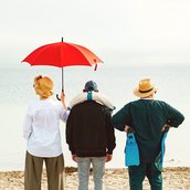 Cammerspiele Leipzig: Schön war's, aber nicht nochmal Urlaub mit den Eltern von André Herrmann