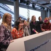 Führung zur Eröffnung der Ausstellung "On Water - WasserWissen in Berlin" im Humboldt Labor