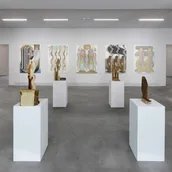 Ausstellungsgespräch in "Pearls & Hooks" von Laura Bruce
