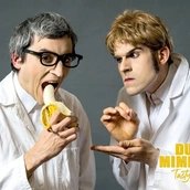 KEY VISUAL Duo Mimikry: Tasty Biscuits