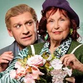 KEY VISUAL Oma-Trick