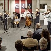 Schülerinnen und Schüler des Carl Philipp Emanuel Bach-Gymnasiums