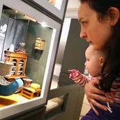 Mit Baby im Museum