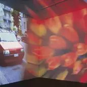 Pipilotti Rist, Ever is over All, 1997, Zweikanal-Video (color, sound), Videoinstallationmit zwei sich überlappenden Projektionen