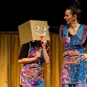 Kinder- und Familientheater Coq au Vin: Die fabelhafte Zauberwelt von Polly und Dolly