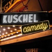 KEY VISUAL Kuschel Comedy