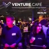 Lebendiges Networking-Event im Venture Café Berlin
