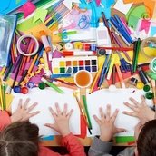 Kreatives Basteln für Familien in der Bibliothek