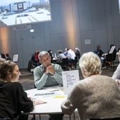 Gesprächsrunde Palasttreff bei "Post/Sozialistische Paläste"