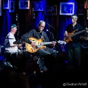 Mike Russell’s FUNKY SOUL KITCHEN