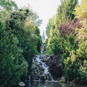 Symbolbild Wasserfall im Viktoriapark