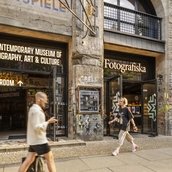 Fotografiska Berlin, Außenansicht Eingang