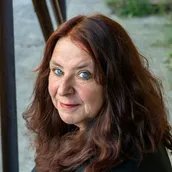 Annett Groeschner