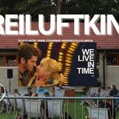 VISUAL Freiluftkino: We live in time