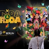 FRIDA & FRIDA Young Show