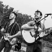 Beatles Tribute mit Big Tom and the Bogsnorklers