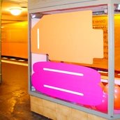 KMS-Vitrine, 48h Neukölln 2024