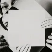 Dora Mauerer still
