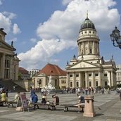 Konzerthaus und Französischer Dom auf dem Gendarmenmarkt
